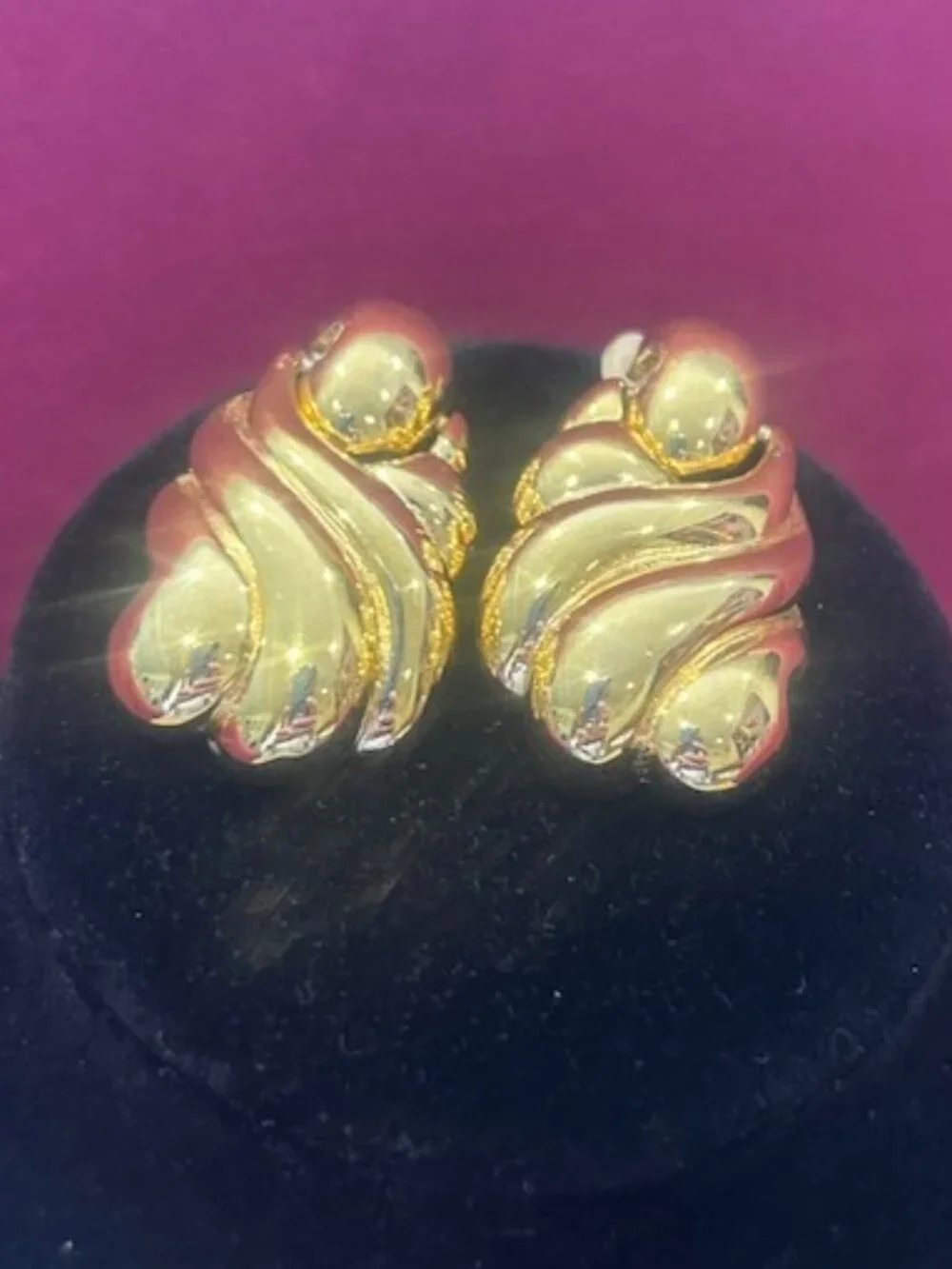 ANNE KLEIN Large Gold Door Knocker Statement EARRINGS - Picture 4 of 9